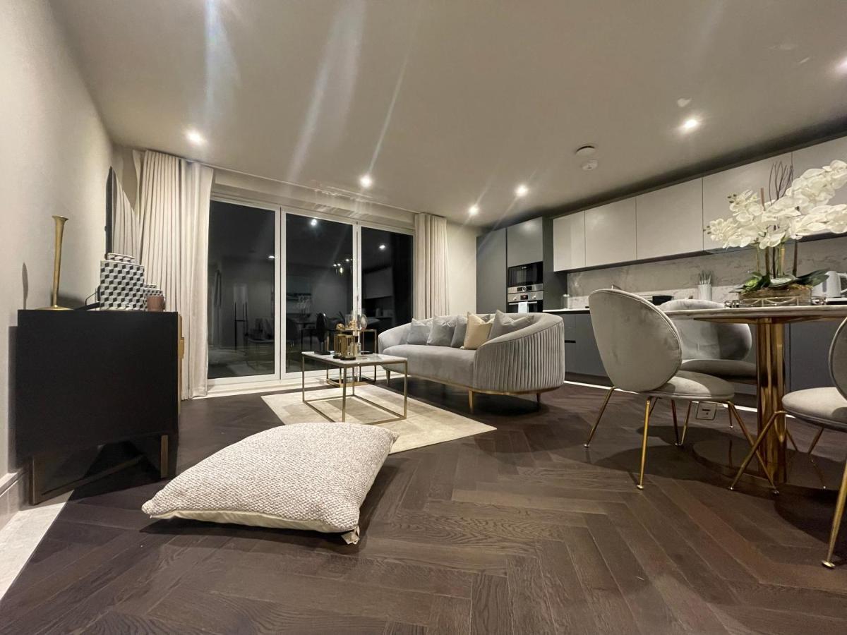 Sophisticated 1Br, 1 Ba Chigwell Designer Flat Chcl F2アパートメント エクステリア 写真