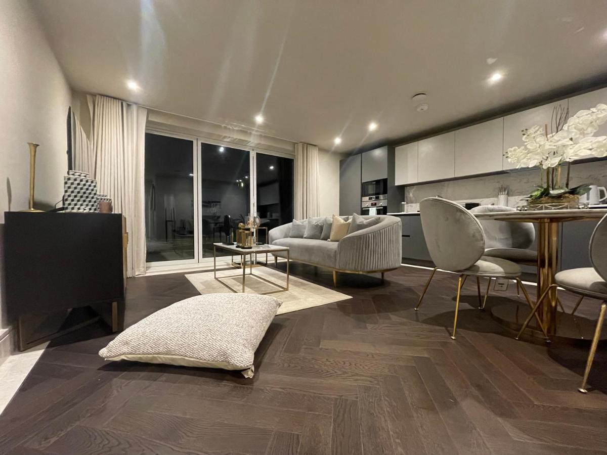 Sophisticated 1Br, 1 Ba Chigwell Designer Flat Chcl F2アパートメント エクステリア 写真